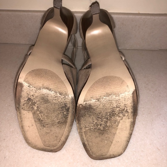 Guess 👠 - Picture 5 of 5